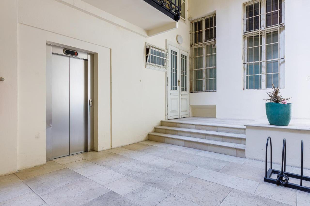 Newly Renovated Apartment In The Old Town Pressburg Exterior foto